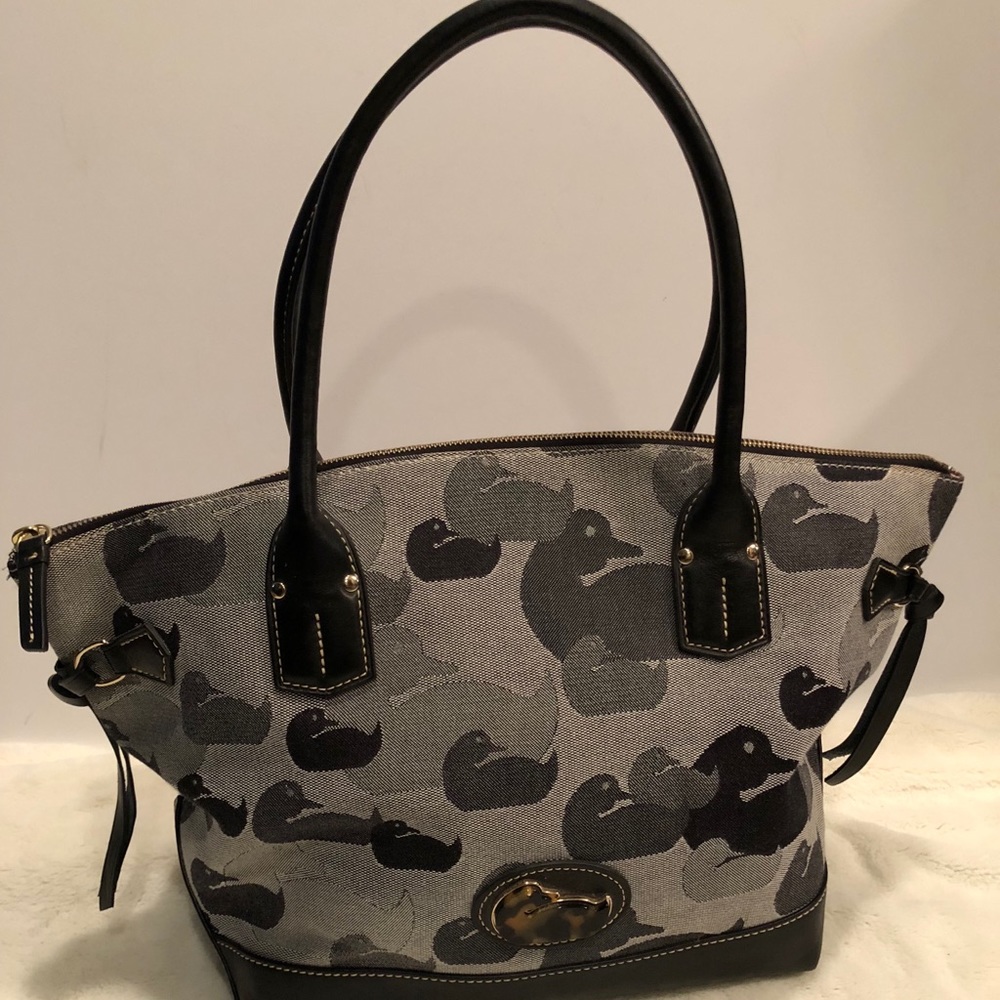 Dooney & bourke womens jacquard fabric pocketbook